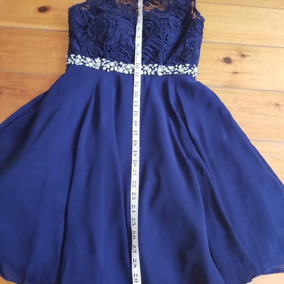 Dancing Queen Graduation Dress. Size Small - Picture 11 of 17